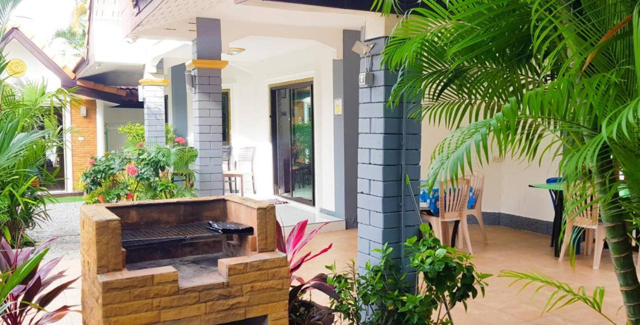 Corner Villa - Pattaya Holiday House Walking Street 4 Bedrooms Екстериор снимка