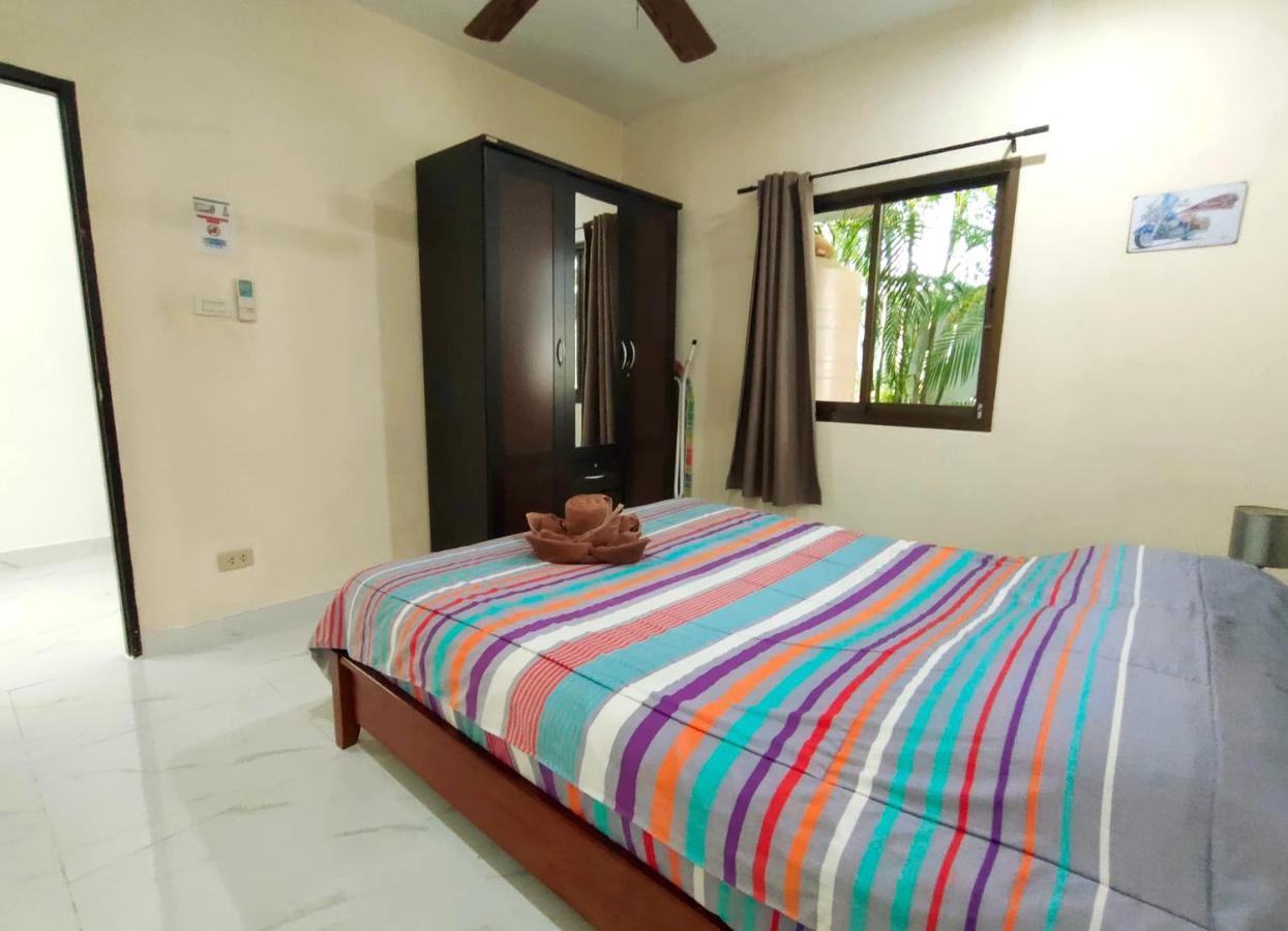 Corner Villa - Pattaya Holiday House Walking Street 4 Bedrooms Екстериор снимка