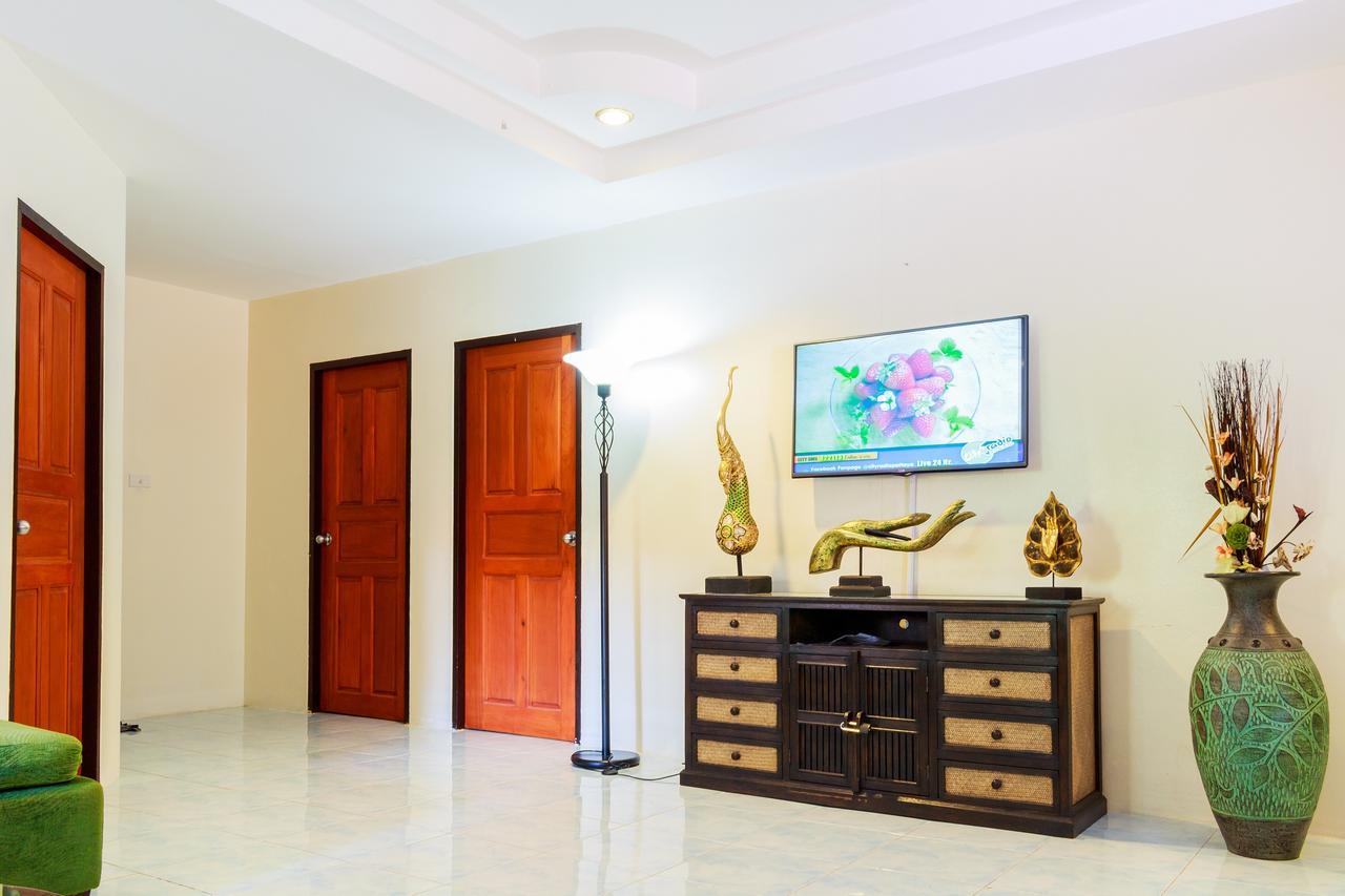 Corner Villa - Pattaya Holiday House Walking Street 4 Bedrooms Екстериор снимка